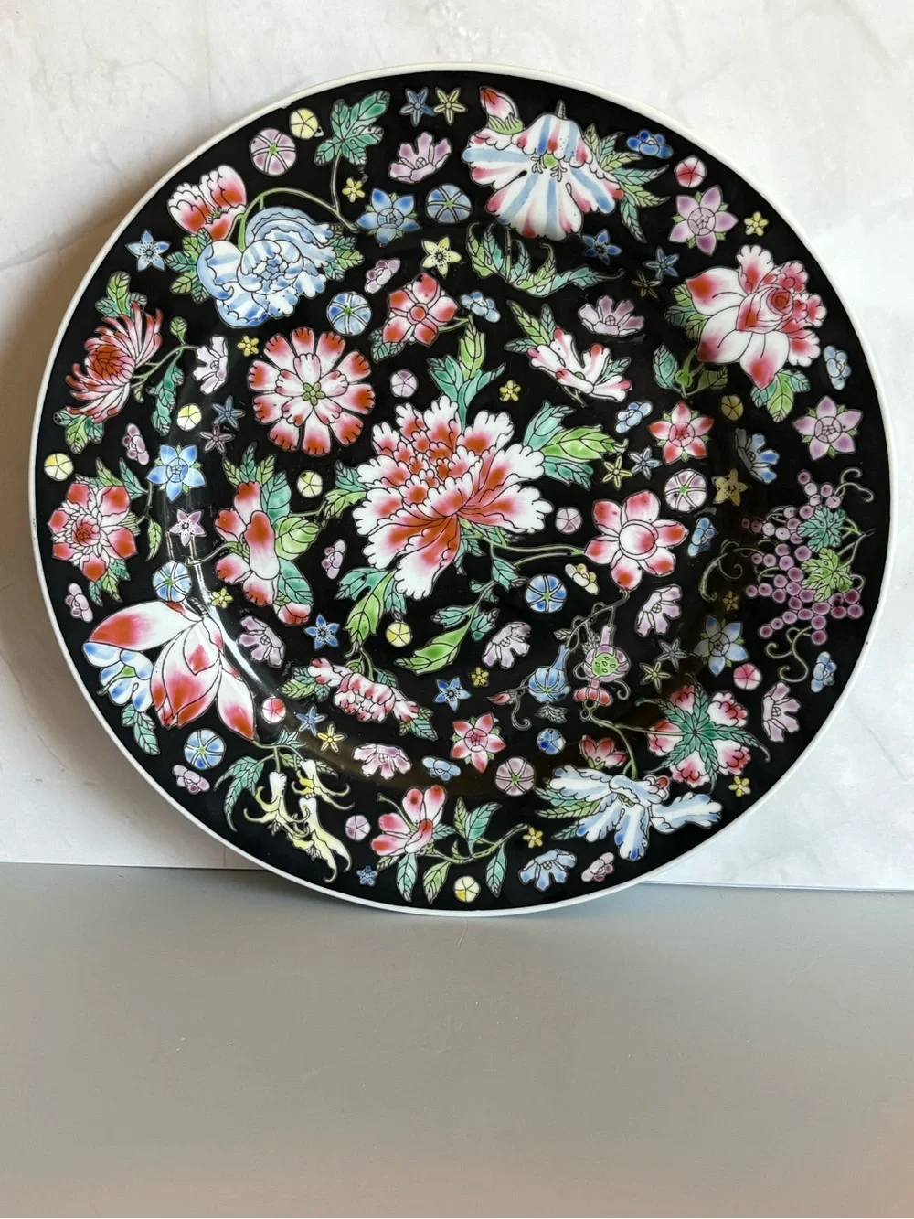 10” Famille Noir Decorative Dinner Plate
